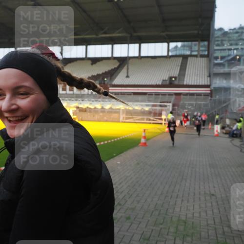 07.12.2025 - St. Pauli X-Mass-Run No. 15 Fabian Wolf http://msf.ph/oto/9369731 07.12.2025 09:59:44 Ziel 488, 910, 911, 934, 961, 1763, 2186, 2729, 3513, 4029, 4051, 4052, 4465 meine-sportfotos.de