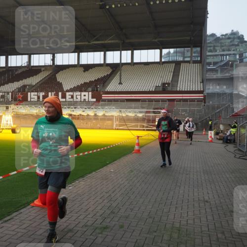 07.12.2025 - St. Pauli X-Mass-Run No. 15 Fabian Wolf http://msf.ph/oto/9370384 07.12.2025 10:02:33 Ziel 63, 304, 1105, 1828, 1829, 2510, 2514, 2604, 2908, 2923 meine-sportfotos.de
