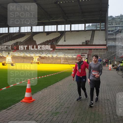 07.12.2025 - St. Pauli X-Mass-Run No. 15 Fabian Wolf http://msf.ph/oto/9370846 07.12.2025 10:05:11 Ziel 114, 202, 210, 292, 699, 1973, 1991, 2168, 2249, 2856, 2866, 3186, 3307, 3311 meine-sportfotos.de