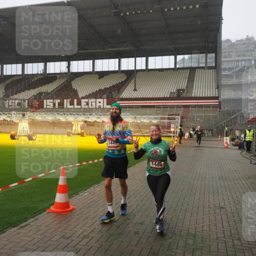07.12.2025 - St. Pauli X-Mass-Run No. 15 Fabian Wolf http://msf.ph/oto/9371769 07.12.2025 10:07:42 Ziel 1447, 1449, 1543, 1905, 3003 meine-sportfotos.de