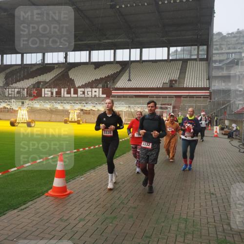 07.12.2025 - St. Pauli X-Mass-Run No. 15 Fabian Wolf http://msf.ph/oto/9372033 07.12.2025 10:08:50 Ziel 390, 707, 786, 789, 947, 1002, 1031, 1176, 2521, 3212, 3332, 3335, 3484, 3495, 3671, 3759, 3904, 3907, 4205, 4232, 4234, 4451 meine-sportfotos.de