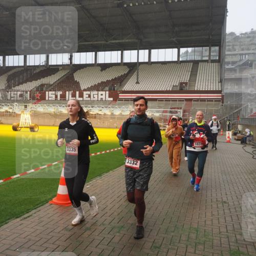 07.12.2025 - St. Pauli X-Mass-Run No. 15 Fabian Wolf http://msf.ph/oto/9372037 07.12.2025 10:08:50 Ziel 390, 707, 786, 789, 947, 1002, 1031, 1176, 2521, 3212, 3332, 3335, 3484, 3495, 3671, 3759, 3904, 3907, 4205, 4232, 4234, 4451 meine-sportfotos.de