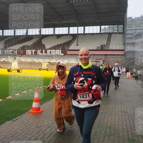 07.12.2025 - St. Pauli X-Mass-Run No. 15 Fabian Wolf http://msf.ph/oto/9372057 07.12.2025 10:08:52 Ziel 19, 390, 707, 786, 789, 947, 1002, 1031, 1176, 2521, 3212, 3300, 3332, 3335, 3484, 3671, 3891, 3904, 3907, 4232, 4234, 4451 meine-sportfotos.de