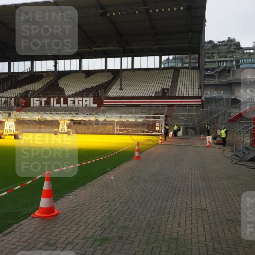 07.12.2025 - St. Pauli X-Mass-Run No. 15 Fabian Wolf http://msf.ph/oto/9373140 07.12.2025 09:50:15 Ziel 1896 meine-sportfotos.de