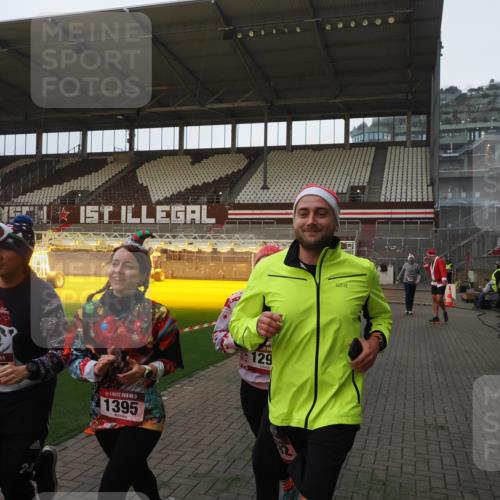 07.12.2025 - St. Pauli X-Mass-Run No. 15 Fabian Wolf http://msf.ph/oto/9373869 07.12.2025 09:57:30 Ziel 632, 1292, 1293, 1377, 1395, 2678 meine-sportfotos.de