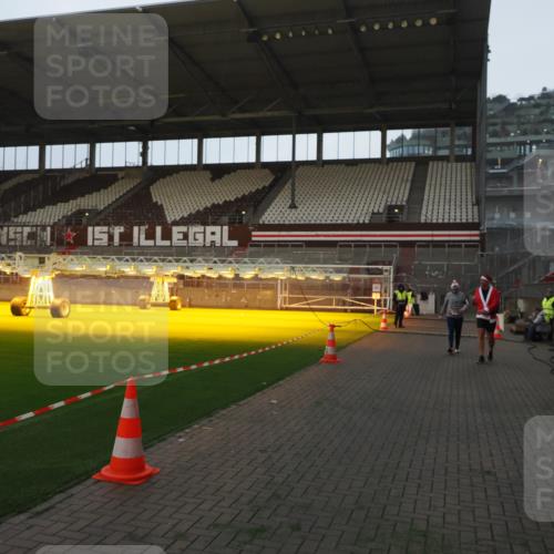 07.12.2025 - St. Pauli X-Mass-Run No. 15 Fabian Wolf http://msf.ph/oto/9373879 07.12.2025 09:57:31 Ziel 632, 1292, 1293, 1377, 1395, 2678 meine-sportfotos.de