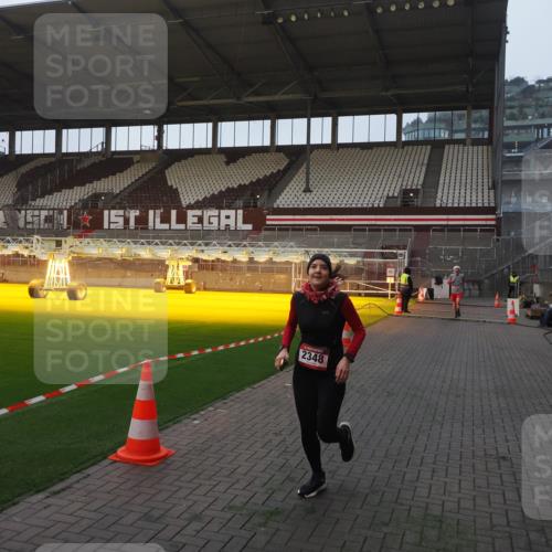 07.12.2025 - St. Pauli X-Mass-Run No. 15 Fabian Wolf http://msf.ph/oto/9374555 07.12.2025 10:00:40 Ziel 855, 1418, 1976, 2348, 3084 meine-sportfotos.de