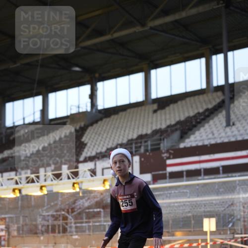 07.12.2025 - St. Pauli X-Mass-Run No. 15 Patografie http://msf.ph/oto/9374653 07.12.2025 09:56:26 Ziel 3255 meine-sportfotos.de