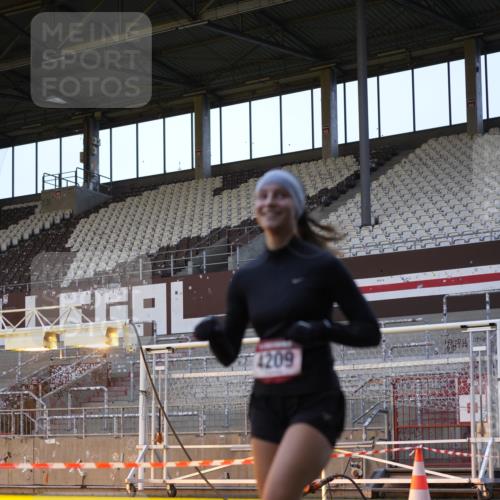 07.12.2025 - St. Pauli X-Mass-Run No. 15 Patografie http://msf.ph/oto/9374670 07.12.2025 09:56:40 Ziel 198, 662, 1116, 1165, 3255, 4208, 4209 meine-sportfotos.de