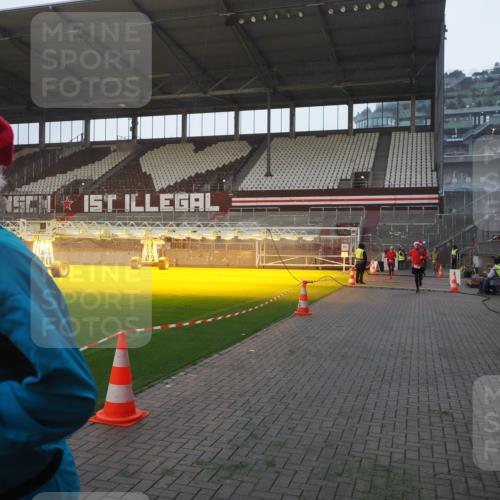 07.12.2025 - St. Pauli X-Mass-Run No. 15 Fabian Wolf http://msf.ph/oto/9374673 07.12.2025 10:01:20 Ziel 780, 783, 801, 1124, 1887, 1892, 2528 meine-sportfotos.de