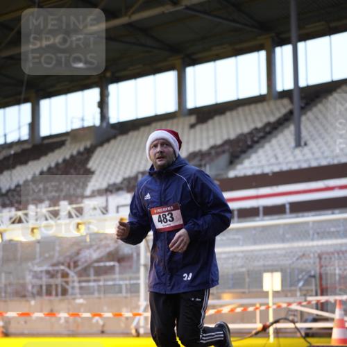 07.12.2025 - St. Pauli X-Mass-Run No. 15 Patografie http://msf.ph/oto/9374769 07.12.2025 09:58:25 Ziel 238, 261, 483, 532, 1173, 1603, 1633, 1774, 2205, 3515, 4031, 4206 meine-sportfotos.de