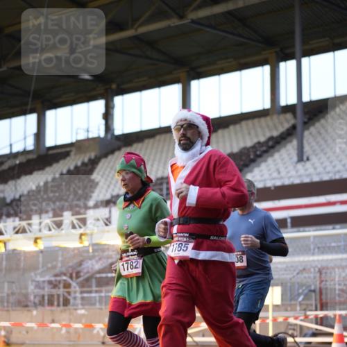 07.12.2025 - St. Pauli X-Mass-Run No. 15 Patografie http://msf.ph/oto/9374798 07.12.2025 09:58:33 Ziel 238, 261, 483, 532, 1003, 1115, 1173, 1528, 1542, 1603, 1782, 1785, 2392, 3308, 4031, 4206 meine-sportfotos.de