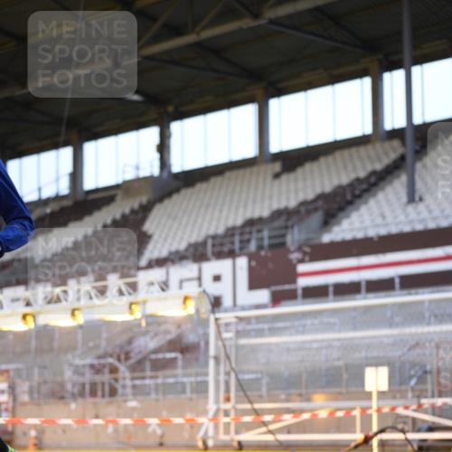 07.12.2025 - St. Pauli X-Mass-Run No. 15 Patografie http://msf.ph/oto/9374806 07.12.2025 09:58:36 Ziel 483, 532, 1003, 1115, 1528, 1542, 1603, 1782, 1785, 2392, 3308, 4031 meine-sportfotos.de