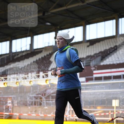 07.12.2025 - St. Pauli X-Mass-Run No. 15 Patografie http://msf.ph/oto/9374833 07.12.2025 09:59:01 Ziel 2529, 3147, 3345 meine-sportfotos.de