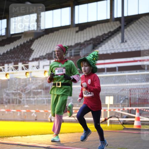 07.12.2025 - St. Pauli X-Mass-Run No. 15 Patografie http://msf.ph/oto/9374876 07.12.2025 09:59:29 Ziel 488, 961, 1763, 2204, 2207, 2657, 3513, 4029, 4051, 4052, 4465 meine-sportfotos.de