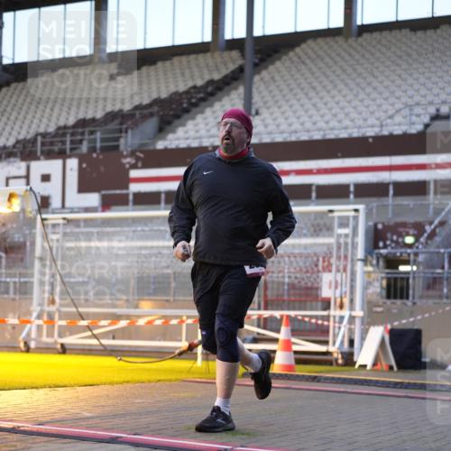 07.12.2025 - St. Pauli X-Mass-Run No. 15 Patografie http://msf.ph/oto/9375188 07.12.2025 10:01:08 Ziel 780, 783, 801, 1887, 1892, 2378, 2528 meine-sportfotos.de