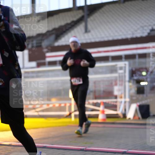 07.12.2025 - St. Pauli X-Mass-Run No. 15 Patografie http://msf.ph/oto/9375227 07.12.2025 10:01:27 Ziel 118, 393, 804, 1124, 1294, 1760, 3187, 3580, 3582, 3629, 3878 meine-sportfotos.de