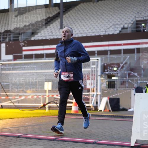 07.12.2025 - St. Pauli X-Mass-Run No. 15 Patografie http://msf.ph/oto/9375254 07.12.2025 10:01:38 Ziel 118, 393, 804, 959, 1724, 1859, 2167, 2681, 3187, 3580, 3582, 3629, 3878 meine-sportfotos.de