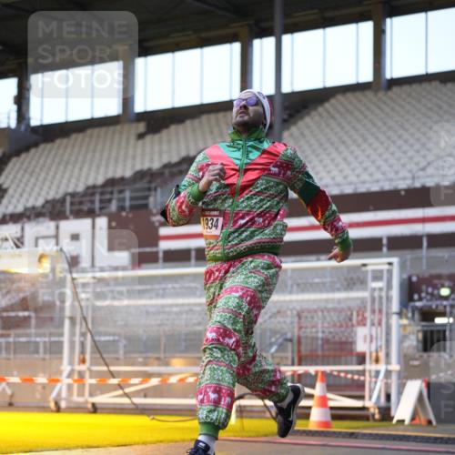 07.12.2025 - St. Pauli X-Mass-Run No. 15 Patografie http://msf.ph/oto/9375269 07.12.2025 10:02:05 Ziel 1934, 2472, 3944 meine-sportfotos.de