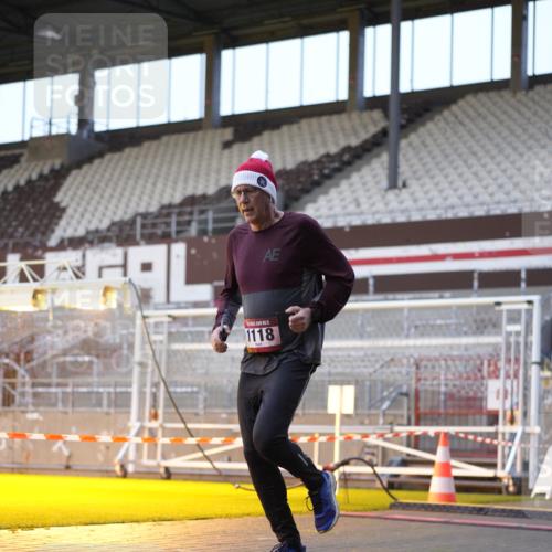 07.12.2025 - St. Pauli X-Mass-Run No. 15 Patografie http://msf.ph/oto/9375372 07.12.2025 10:03:03 Ziel 177, 442, 443, 936, 943, 956, 963, 1118, 1594, 2505, 3417 meine-sportfotos.de