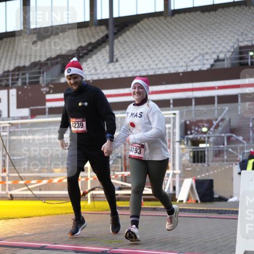 07.12.2025 - St. Pauli X-Mass-Run No. 15 Patografie http://msf.ph/oto/9375409 07.12.2025 10:03:21 Ziel 358, 460, 963, 965, 984, 1484, 1486, 1594, 2682, 2973, 2975, 4193, 4239 meine-sportfotos.de