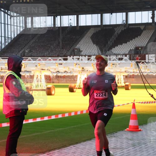 07.12.2025 - St. Pauli X-Mass-Run No. 15 Luisa Fischer http://msf.ph/oto/9375454 07.12.2025 09:51:15 Ziel 1, 15, 2224, 615, 2224 meine-sportfotos.de