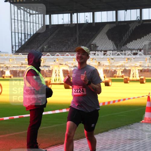 07.12.2025 - St. Pauli X-Mass-Run No. 15 Luisa Fischer http://msf.ph/oto/9375456 07.12.2025 09:51:15 Ziel 15, 2224, 615, 2224 meine-sportfotos.de