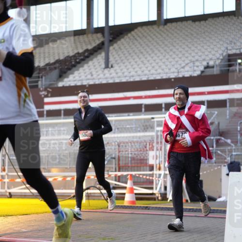 07.12.2025 - St. Pauli X-Mass-Run No. 15 Patografie http://msf.ph/oto/9375488 07.12.2025 10:03:31 Ziel 213, 214, 358, 940, 984, 1023, 1263, 1264, 1484, 1486, 1506, 1888, 2002, 2380, 3334, 4193, 4239, 4660, 4667, 4679, 4680 meine-sportfotos.de