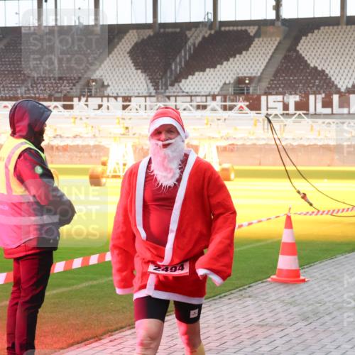 07.12.2025 - St. Pauli X-Mass-Run No. 15 Luisa Fischer http://msf.ph/oto/9375525 07.12.2025 09:52:34 Ziel 06, 2494, 154, 1296, 2034, 2178, 2494 meine-sportfotos.de