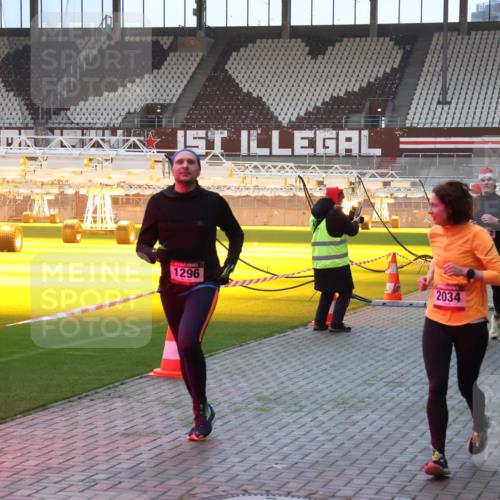 07.12.2025 - St. Pauli X-Mass-Run No. 15 Luisa Fischer http://msf.ph/oto/9375543 07.12.2025 09:52:50 Ziel 1296, 2034, 195, 154, 195, 1052, 1296, 2034 meine-sportfotos.de