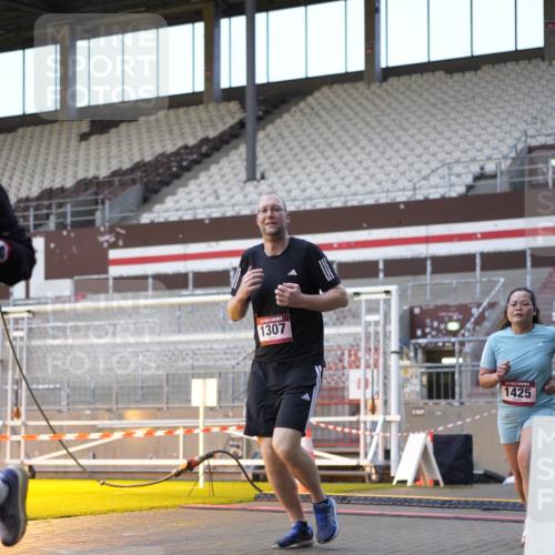 07.12.2025 - St. Pauli X-Mass-Run No. 15 Patografie http://msf.ph/oto/9375569 07.12.2025 10:03:40 Ziel 185, 213, 214, 358, 399, 940, 984, 1023, 1263, 1264, 1307, 1394, 1425, 1506, 1888, 2002, 2366, 2380, 3334, 3734, 4660, 4667, 4679, 4680 meine-sportfotos.de