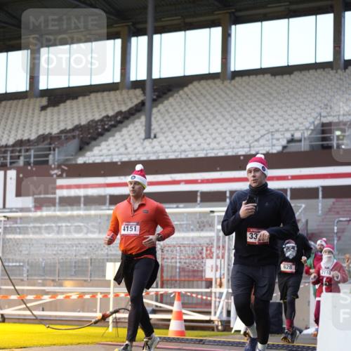 07.12.2025 - St. Pauli X-Mass-Run No. 15 Patografie http://msf.ph/oto/9375589 07.12.2025 10:03:47 Ziel 185, 213, 399, 626, 628, 1027, 1028, 1307, 1394, 1425, 1506, 2002, 2110, 2112, 2366, 2380, 3198, 3337, 3340, 3359, 3519, 3734, 4151, 4679 meine-sportfotos.de