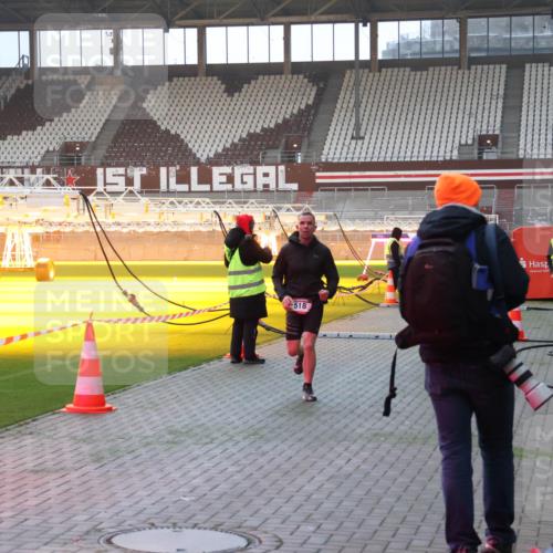 07.12.2025 - St. Pauli X-Mass-Run No. 15 Luisa Fischer http://msf.ph/oto/9375634 07.12.2025 09:53:25 Ziel 518, 195, 518, 937, 1052, 1241, 1874 meine-sportfotos.de