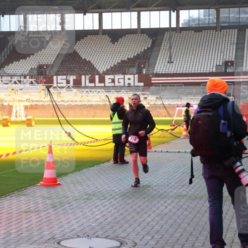 07.12.2025 - St. Pauli X-Mass-Run No. 15 Luisa Fischer http://msf.ph/oto/9375636 07.12.2025 09:53:25 Ziel 518, 195, 518, 937, 1052, 1241, 1874 meine-sportfotos.de