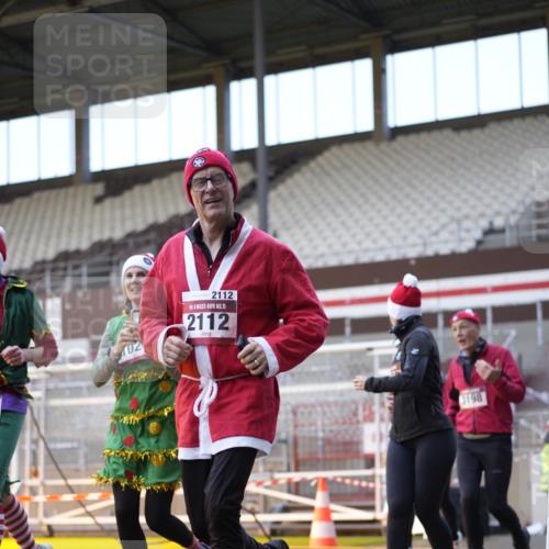 07.12.2025 - St. Pauli X-Mass-Run No. 15 Patografie http://msf.ph/oto/9375640 07.12.2025 10:03:51 Ziel 185, 399, 626, 628, 709, 1027, 1028, 1307, 1394, 1425, 1906, 2110, 2112, 2366, 3198, 3337, 3340, 3359, 3519, 3734, 4151 meine-sportfotos.de