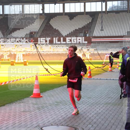 07.12.2025 - St. Pauli X-Mass-Run No. 15 Luisa Fischer http://msf.ph/oto/9375650 07.12.2025 09:53:33 Ziel 518, 937, 1241, 1874, 3684 meine-sportfotos.de