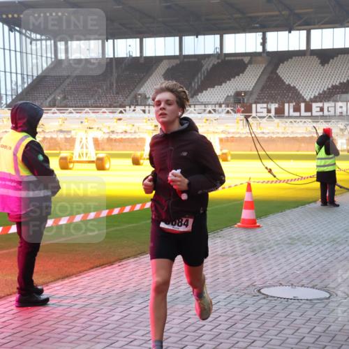 07.12.2025 - St. Pauli X-Mass-Run No. 15 Luisa Fischer http://msf.ph/oto/9375656 07.12.2025 09:53:34 Ziel 8884, 518, 937, 1241, 1874, 3684 meine-sportfotos.de