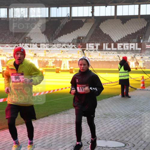 07.12.2025 - St. Pauli X-Mass-Run No. 15 Luisa Fischer http://msf.ph/oto/9375669 07.12.2025 09:53:54 Ziel 96, 15, 11, 1, 1910, 96, 115, 518, 937, 1874, 3684, 4050, 4061, 4062 meine-sportfotos.de