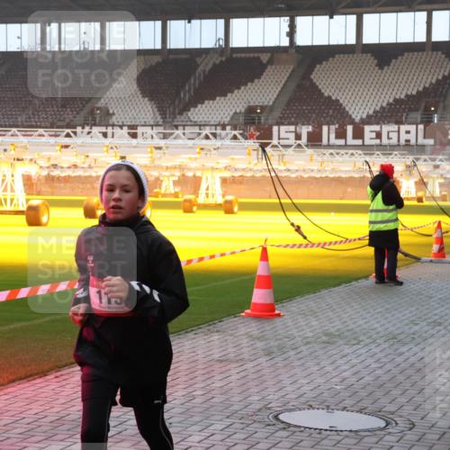 07.12.2025 - St. Pauli X-Mass-Run No. 15 Luisa Fischer http://msf.ph/oto/9375673 07.12.2025 09:53:55 Ziel 11, 1910, 96, 115, 518, 1874, 3684, 4050, 4061, 4062 meine-sportfotos.de