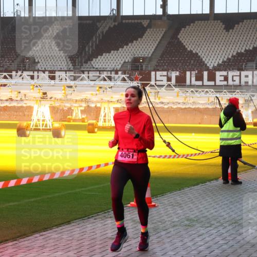 07.12.2025 - St. Pauli X-Mass-Run No. 15 Luisa Fischer http://msf.ph/oto/9375679 07.12.2025 09:54:05 Ziel 4061, 96, 115, 1598, 3684, 4050, 4061, 4062 meine-sportfotos.de