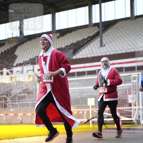 07.12.2025 - St. Pauli X-Mass-Run No. 15 Patografie http://msf.ph/oto/9375695 07.12.2025 10:04:11 Ziel 113, 1291, 1302, 1712, 1738, 2454, 3188 meine-sportfotos.de