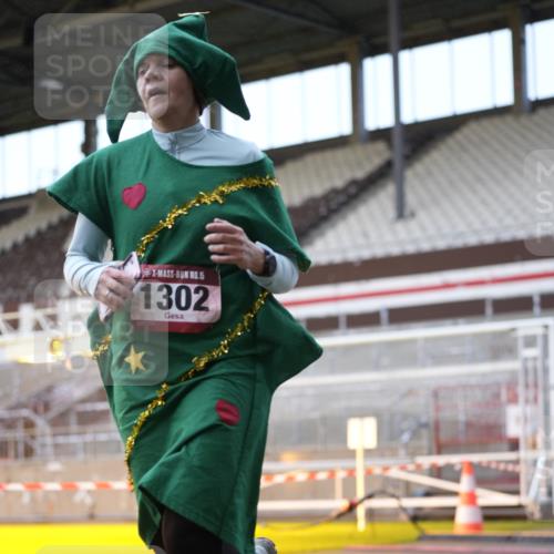 07.12.2025 - St. Pauli X-Mass-Run No. 15 Patografie http://msf.ph/oto/9375726 07.12.2025 10:04:13 Ziel 113, 1291, 1302, 1712, 1738, 2454, 3188, 4673 meine-sportfotos.de