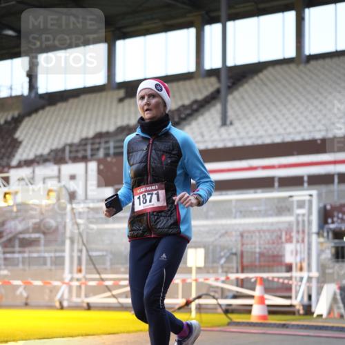 07.12.2025 - St. Pauli X-Mass-Run No. 15 Patografie http://msf.ph/oto/9375771 07.12.2025 10:04:22 Ziel 113, 1291, 1302, 1522, 1701, 1712, 1738, 1871, 2454, 3188, 3911, 4673 meine-sportfotos.de