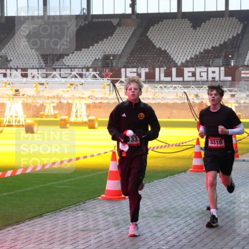 07.12.2025 - St. Pauli X-Mass-Run No. 15 Luisa Fischer http://msf.ph/oto/9375776 07.12.2025 09:54:43 Ziel 20, 133, 3310, 2036, 1375, 1598, 2036, 2133, 2209, 2651, 2900, 3310, 3338 meine-sportfotos.de