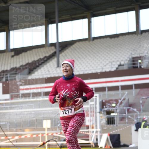 07.12.2025 - St. Pauli X-Mass-Run No. 15 Patografie http://msf.ph/oto/9375883 07.12.2025 10:04:44 Ziel 713, 1217, 2569, 2570, 3894, 4080, 4553, 4557 meine-sportfotos.de