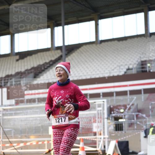 07.12.2025 - St. Pauli X-Mass-Run No. 15 Patografie http://msf.ph/oto/9375889 07.12.2025 10:04:44 Ziel 713, 1217, 2569, 2570, 3894, 4080, 4553, 4557 meine-sportfotos.de