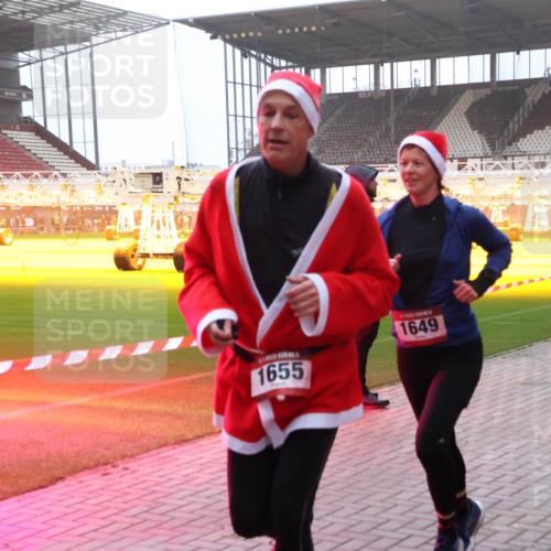 07.12.2025 - St. Pauli X-Mass-Run No. 15 Luisa Fischer http://msf.ph/oto/9375894 07.12.2025 09:55:10 Ziel 1655, 1649, 1375, 1649, 1655, 1722, 2036, 2133, 2209, 2703, 3310, 4088 meine-sportfotos.de