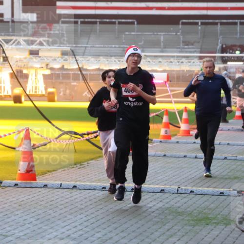 07.12.2025 - St. Pauli X-Mass-Run No. 15 Luisa Fischer http://msf.ph/oto/9375917 07.12.2025 09:55:25 Ziel 408, 1101, 1113, 1649, 1655, 1722, 2133, 2209, 2703, 4087, 4088 meine-sportfotos.de