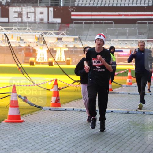 07.12.2025 - St. Pauli X-Mass-Run No. 15 Luisa Fischer http://msf.ph/oto/9375923 07.12.2025 09:55:26 Ziel 4087, 1101, 1113, 1649, 1655, 1722, 2209, 2703, 4087, 4088 meine-sportfotos.de