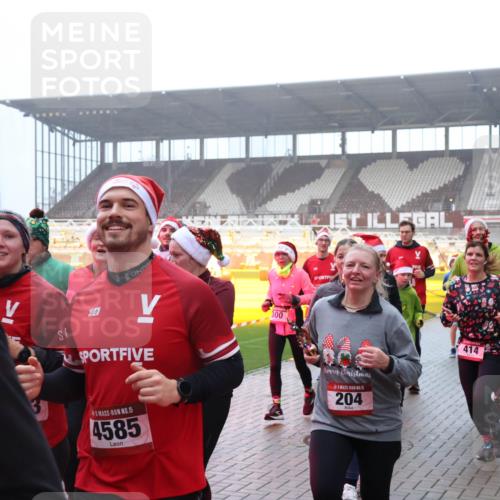 07.12.2025 - St. Pauli X-Mass-Run No. 15 Luisa Fischer http://msf.ph/oto/9375952 07.12.2025 11:06:40 Ziel 300, 16, 15, 4585, 204, 414, 92, 204, 298, 300, 402, 403, 414, 474, 486, 556, 659, 693, 854, 858, 878, 920, 924, 925, 927, 929, 932, 944, 973, 1024, 1025, 1092, 1208, 1223, 1229, 1287, 1403, 1428, 1429, 1430, 1432, 1440, 1442, 1556, 1564, 1608, 1648, 2243, 2245, 3272, 3278, 4579, 4581, 4583, 4585, 4587 meine-sportfotos.de